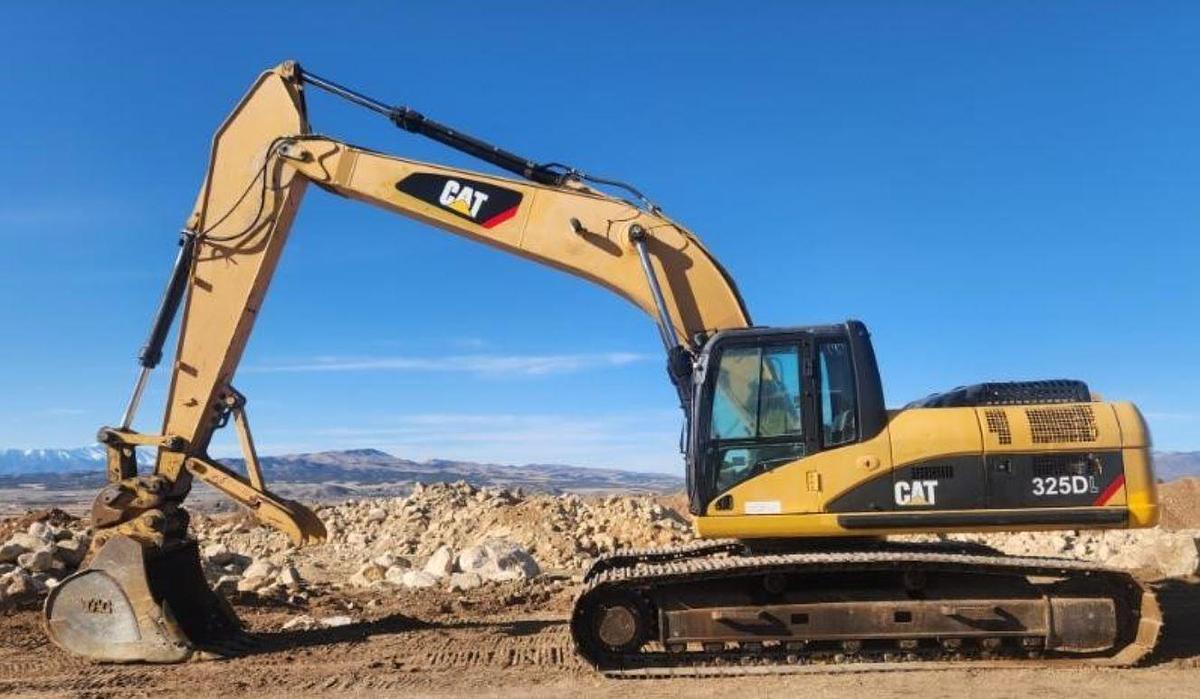 Used 2009 Caterpillar 325dl