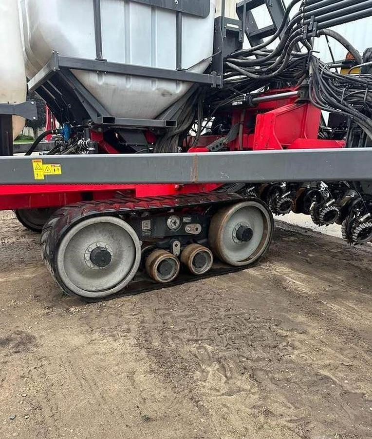 Used 2020 WHITE 9924VE Planter