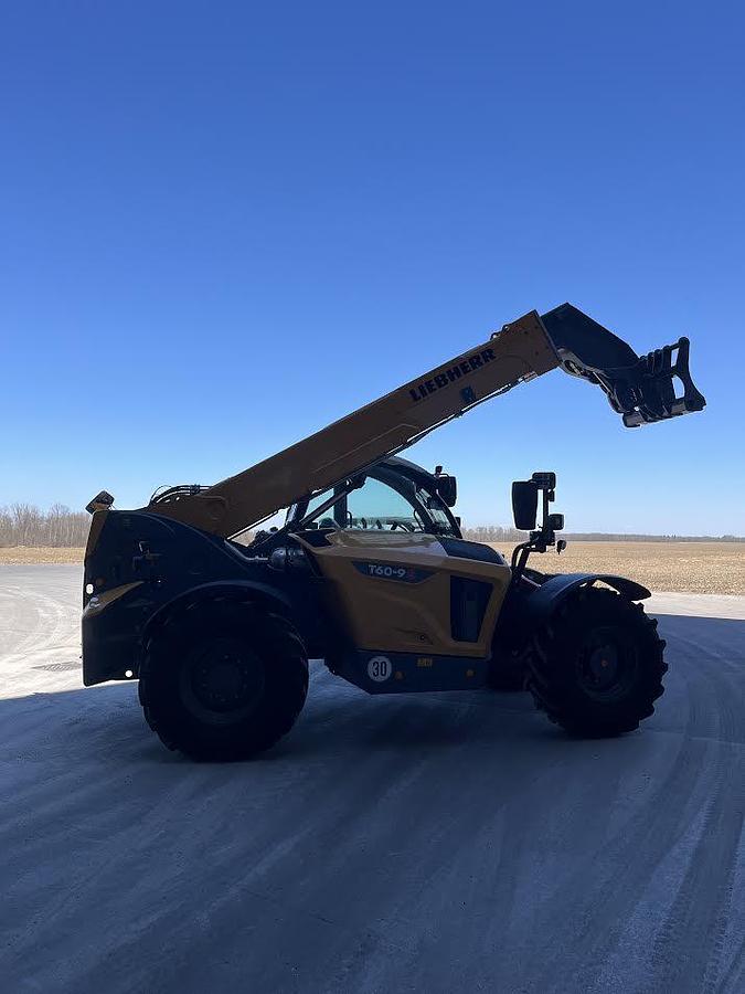Used 2024 Liebherr T60-9S Telehandler