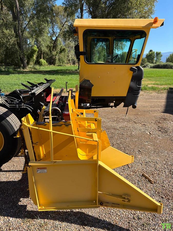 Used 2015 New Holland 9870