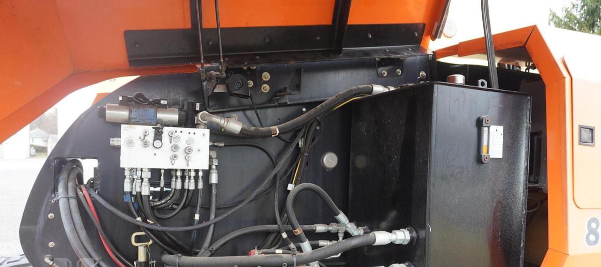 Used 2013 JLG 800S Telescopic Boom Lift