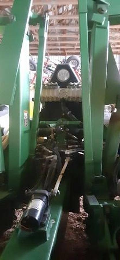 Used 1996 12 Row Planter