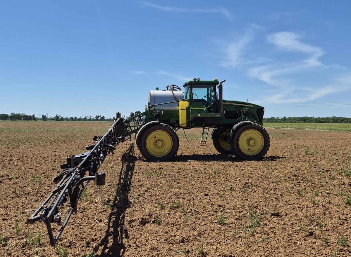 Used John Deere 4720 Self-Propelled Sprayer