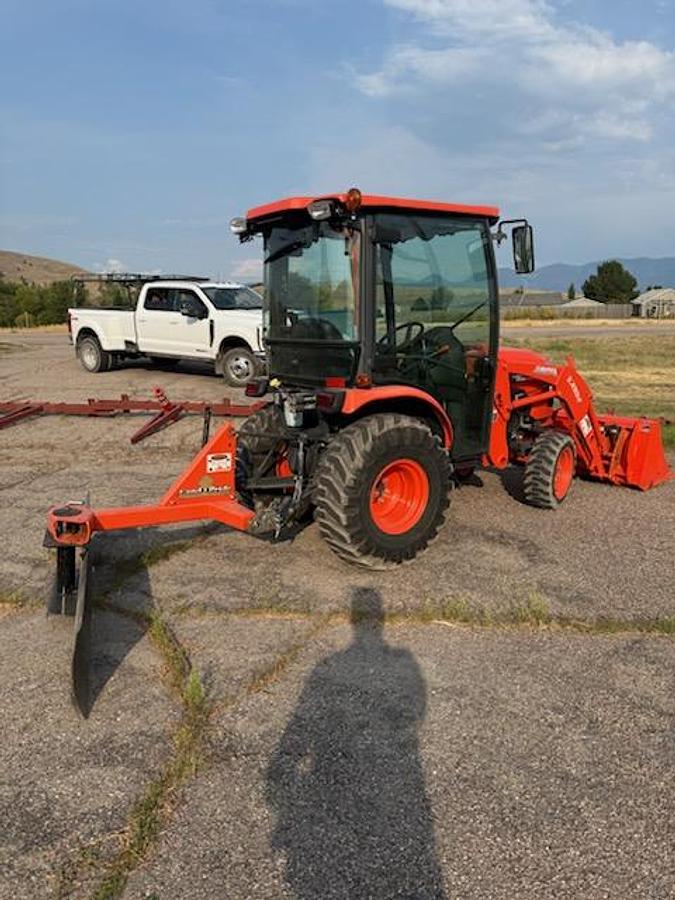 Used 2017 Kubota B3350 w/ Loader