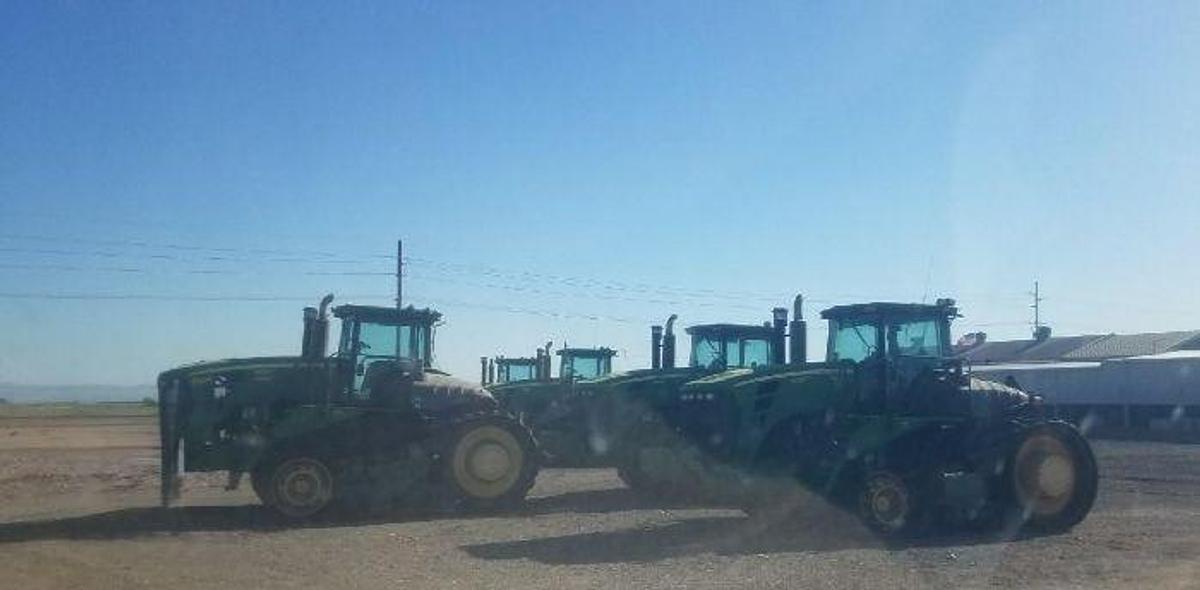 Used 2004 JOHN DEERE 9520T