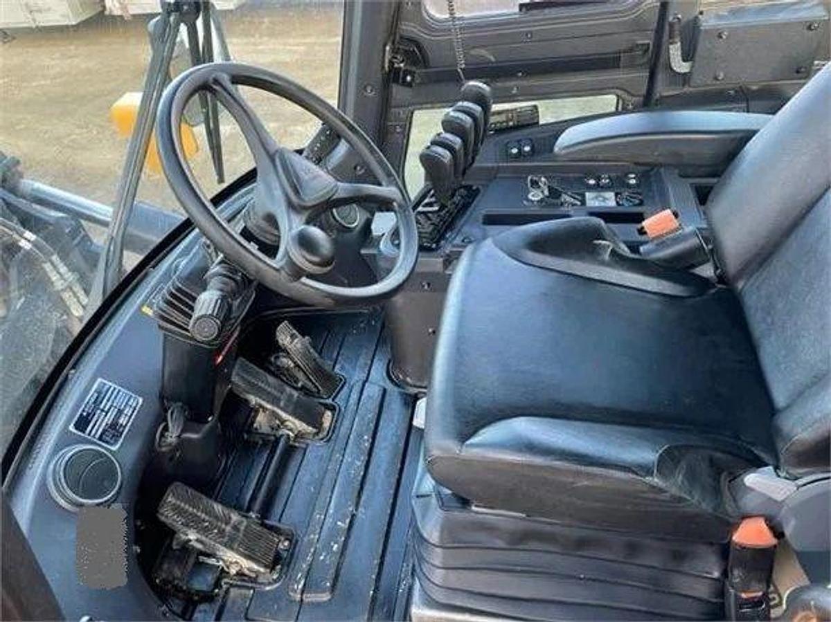 Used 2022 Hyundai 160D-9