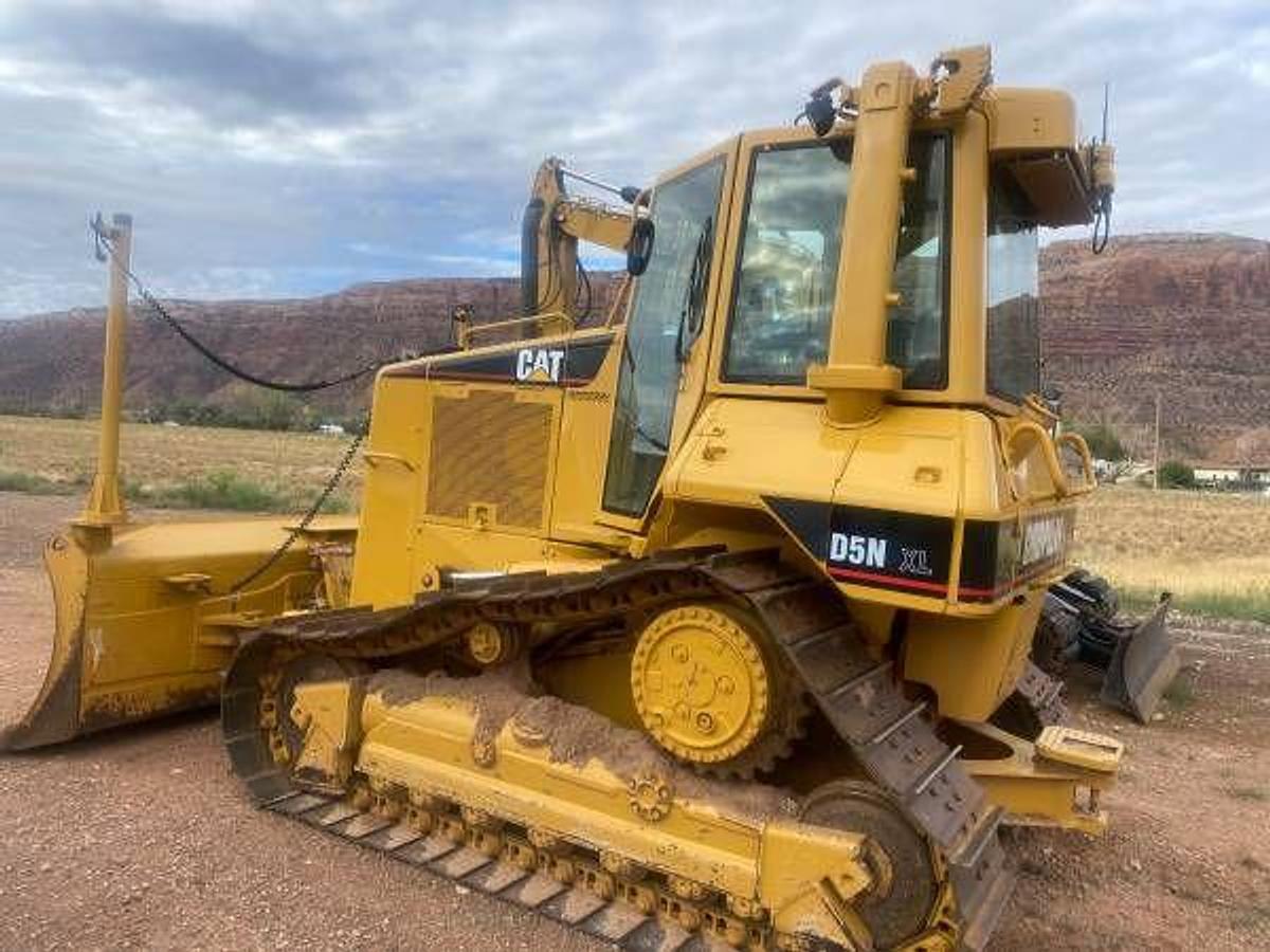 Used 2003 CATERPILLAR D5N