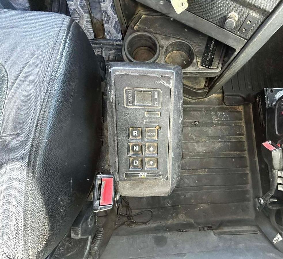 Used 2013 Caterpillar CT660