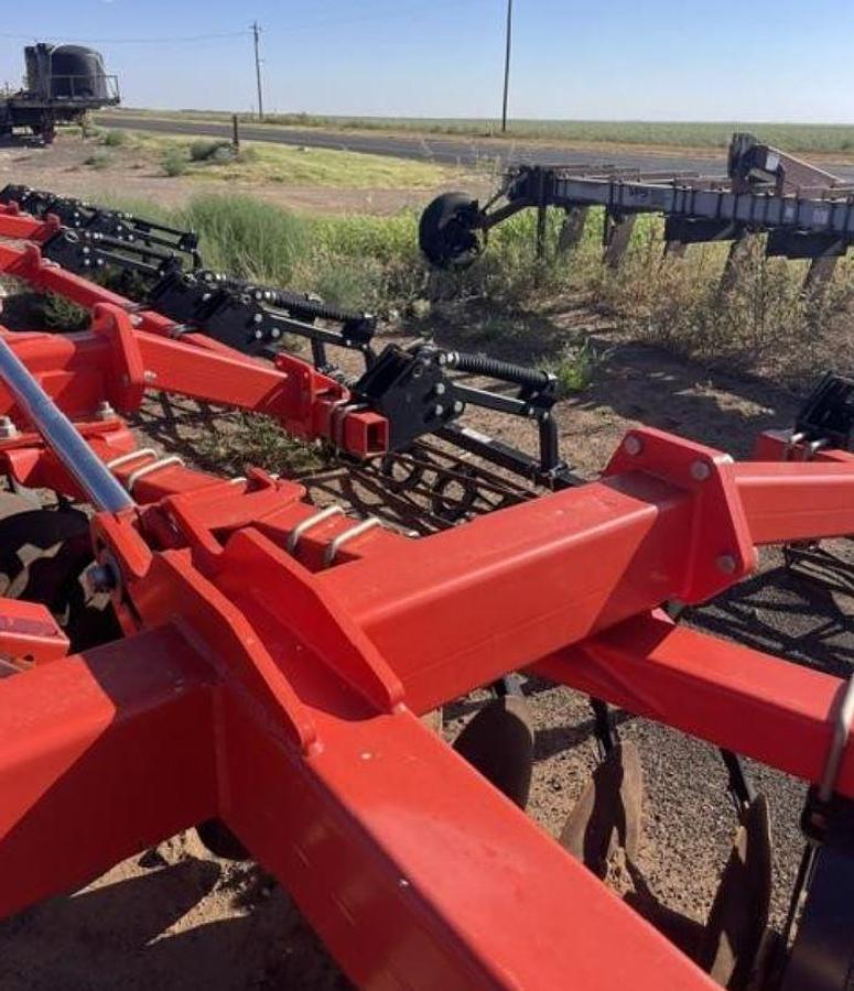 Used 2022 Kuhn Krause 8215-31W Tractor