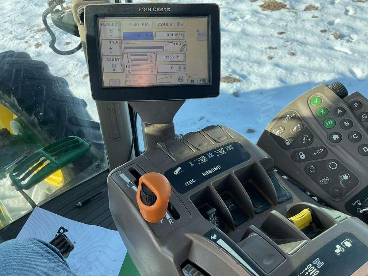 Used 2012 JOHN DEERE 7215R Tractor