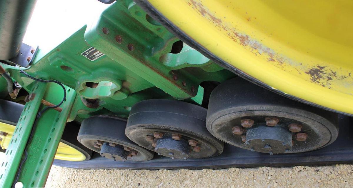 Used 2015 JOHN DEERE 8345RT Tractor