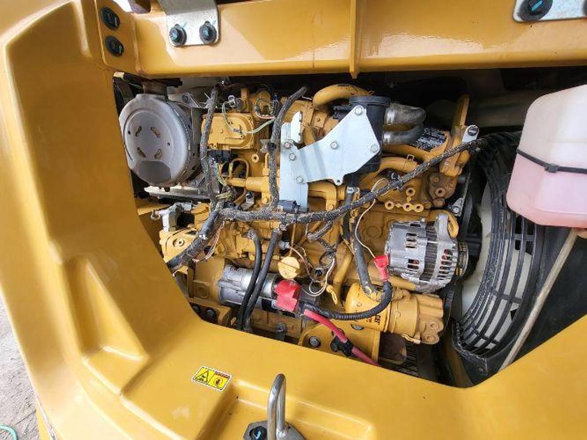 Used 2015 CAT Excavator 308E