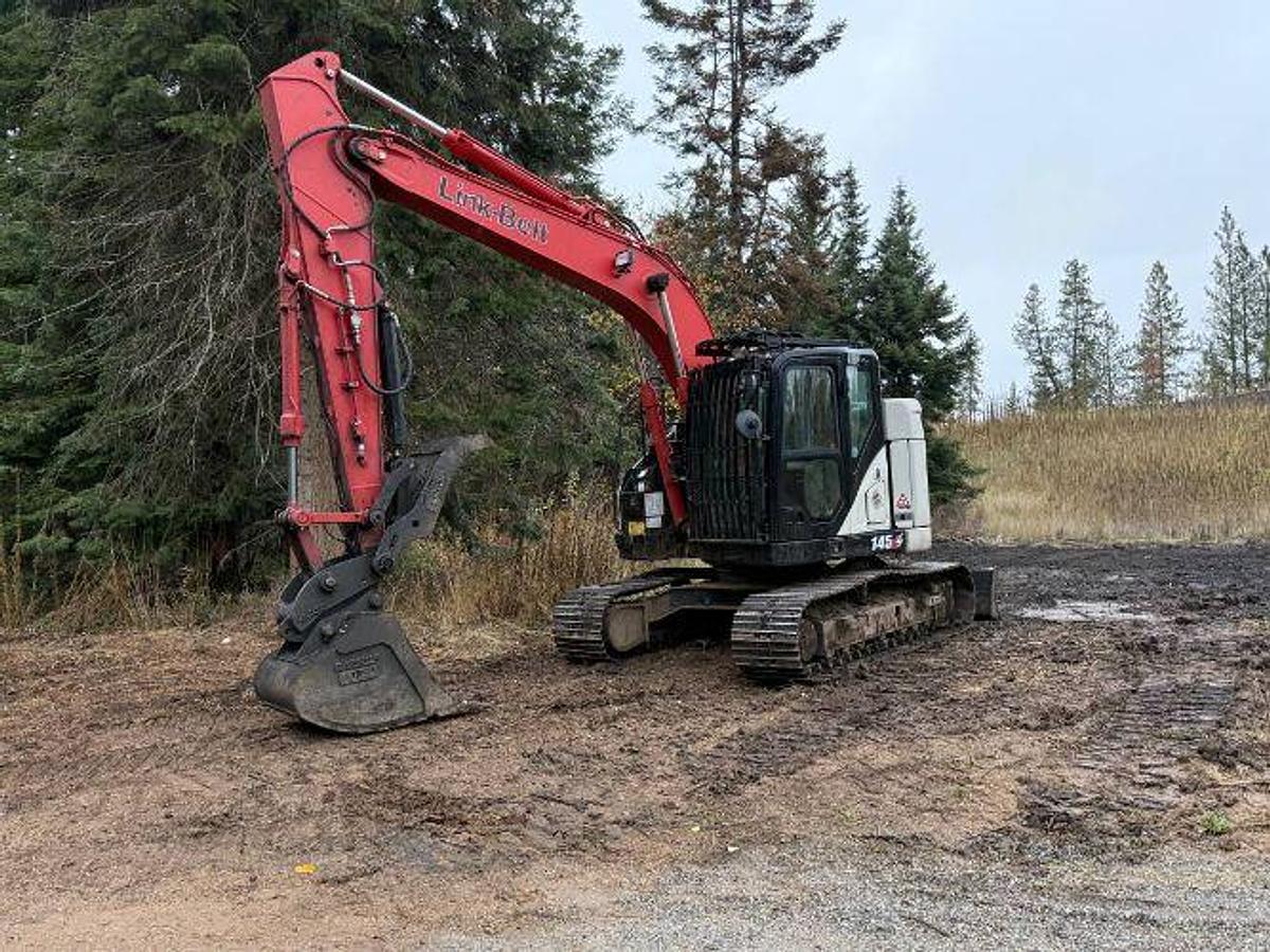 Used 2021 Linkbelt 145X 4 DZ Excavator with Dozer Blade