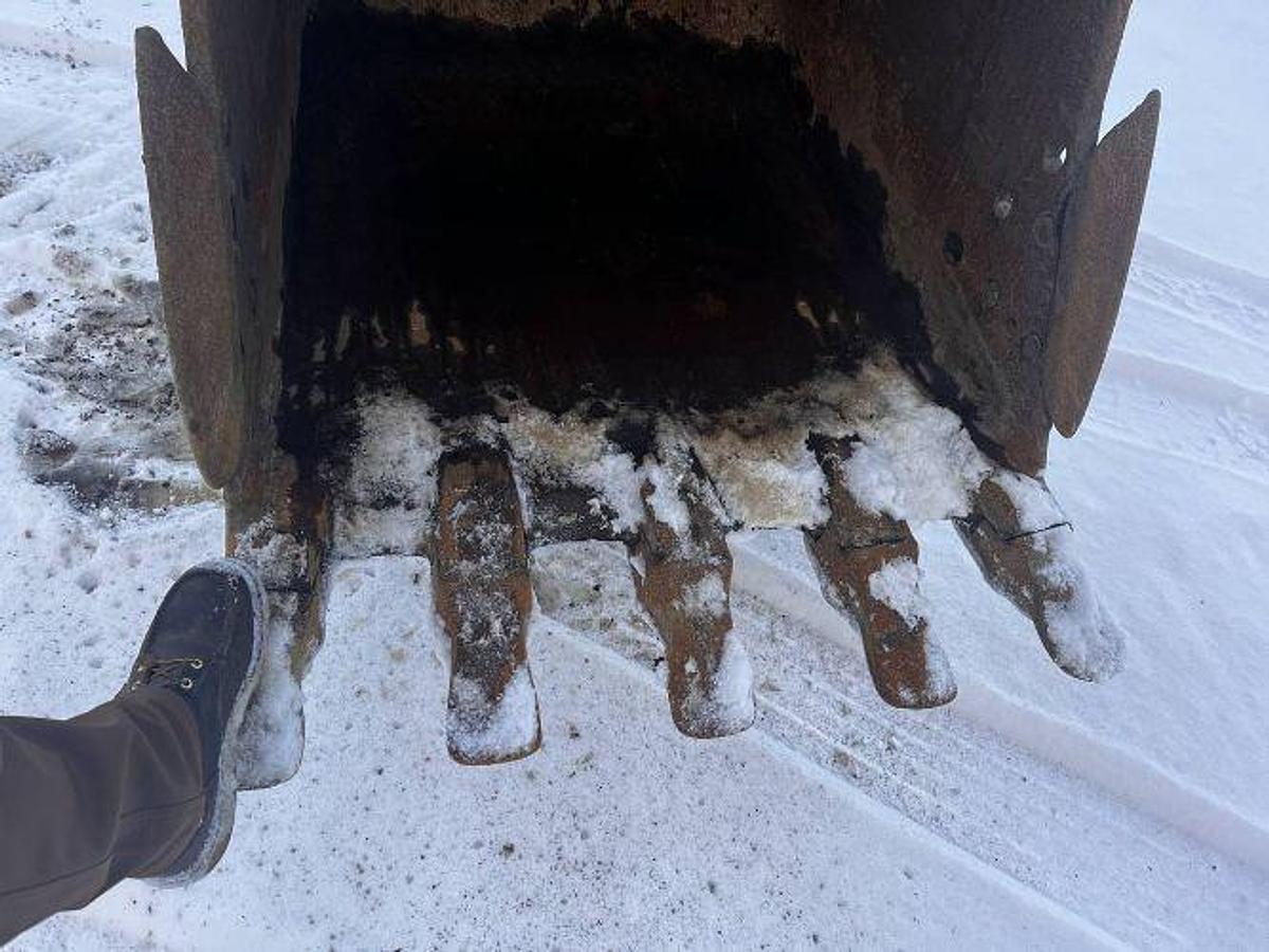 Used 2012 Volvo ECR305C Excavator