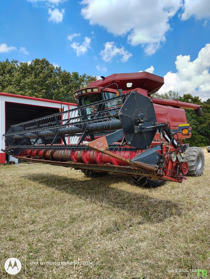 Used 1999 Case IH 2388 Combine W/ Late Model 1020 25 ft Grain Head
