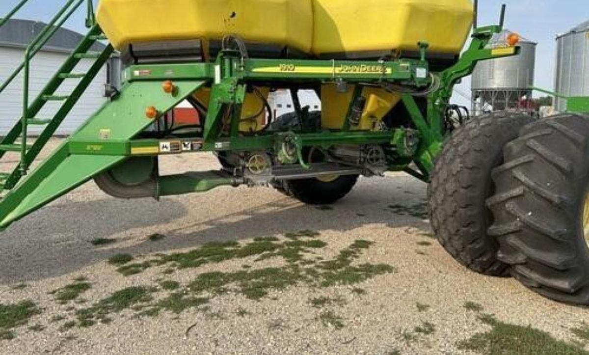 Used 2009 John Deere 1890