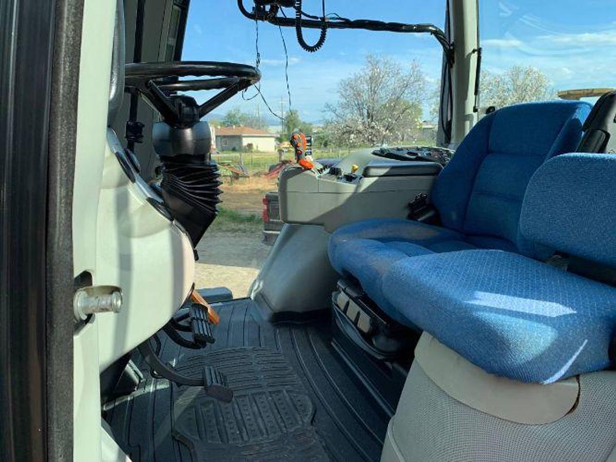 Used 2011 NEW HOLLAND T8030