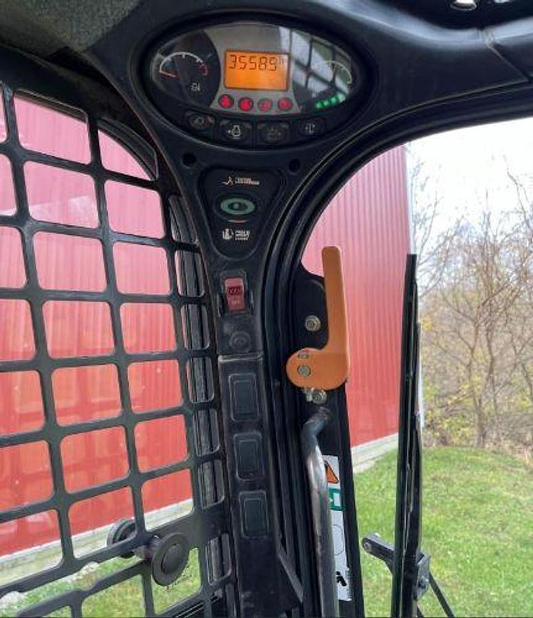 Used 2016 BOBCAT S185