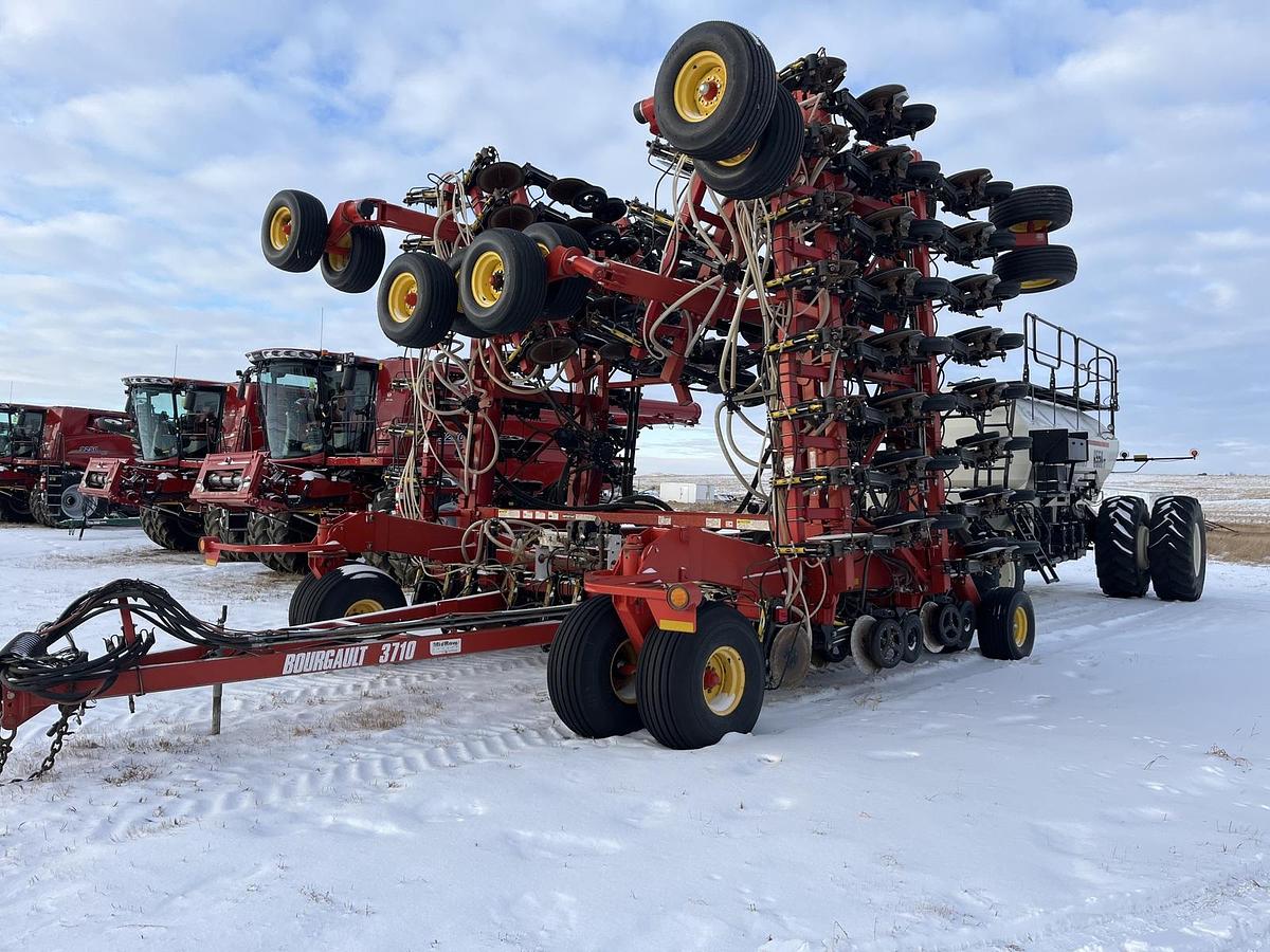 Used 2013 Bourgault 3710-60'