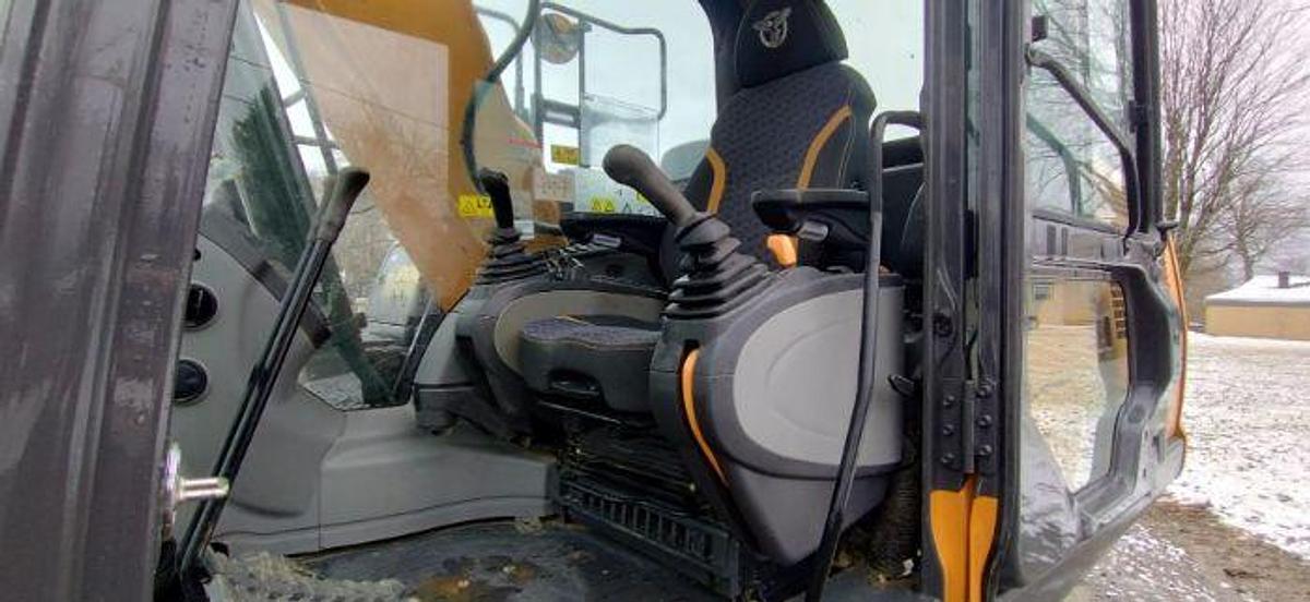 Used 2019 CASE CX160D