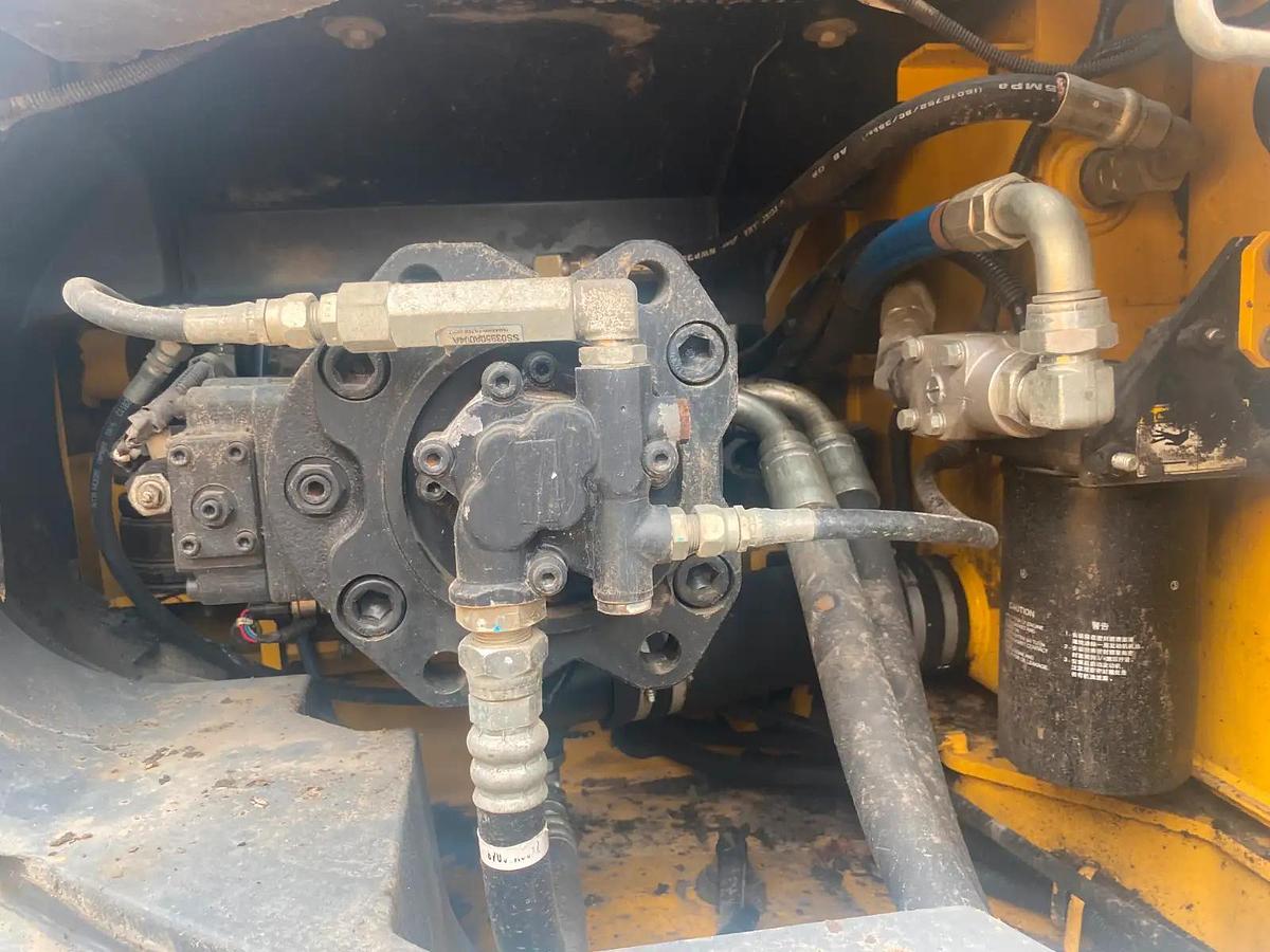 Used 2011 Cobelco 235 SR Excavator