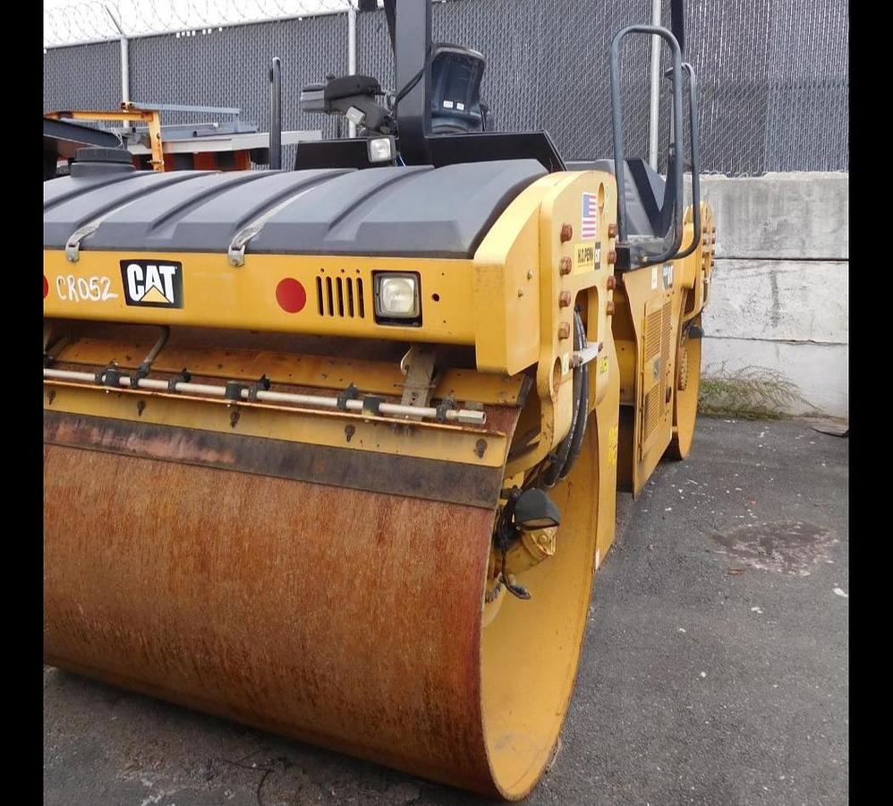 Used 2014 CATERPILLAR CB54B