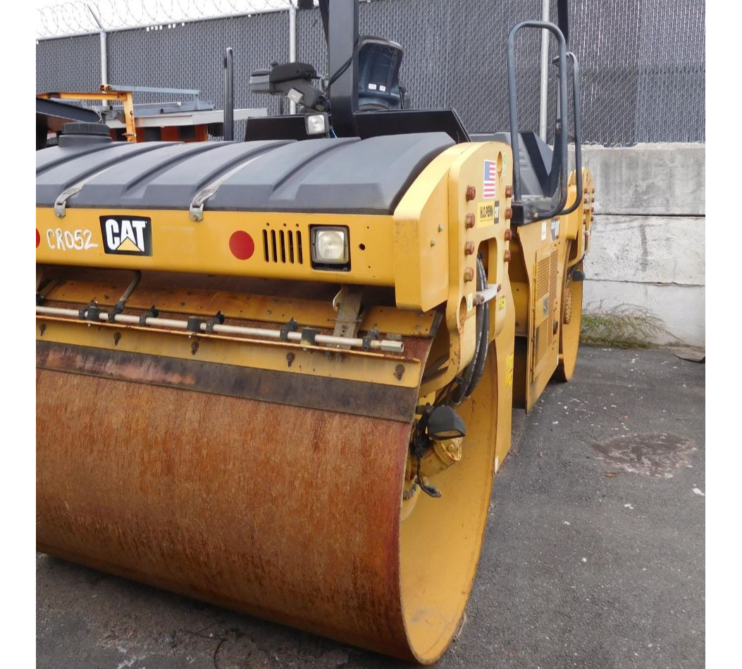 Used 2014 CATERPILLAR CB54B