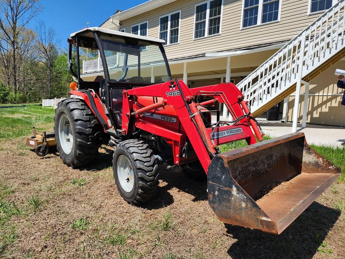 Used 2004 Massey Ferguson 1433v 1984