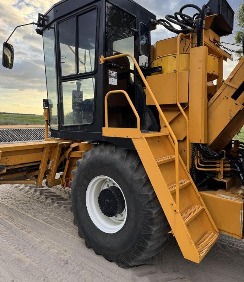 Used 2012 OXBO 2430