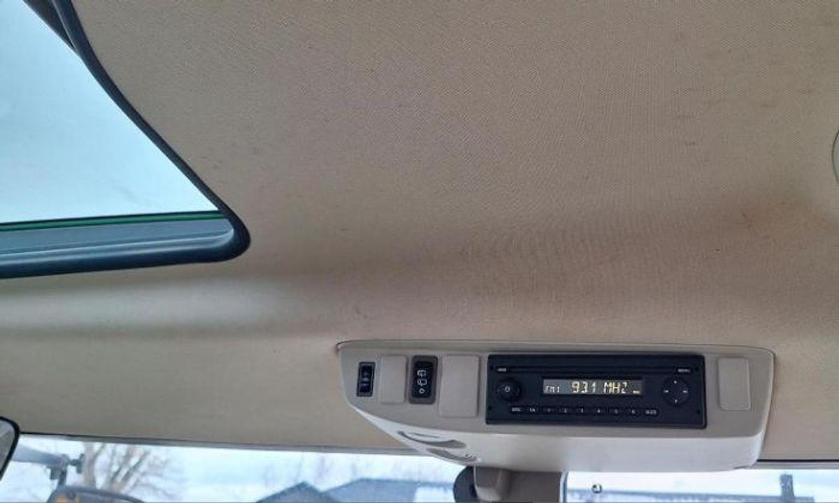 Used 2020 JOHN DEERE 6120M