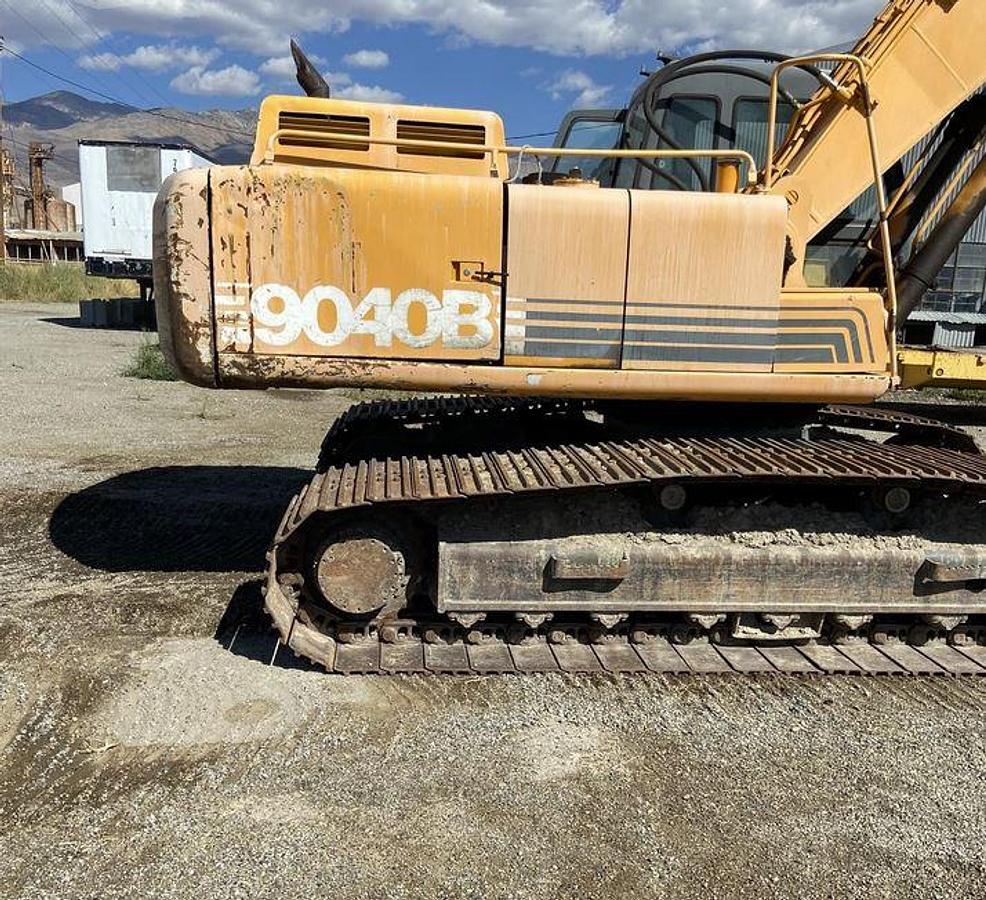 Used 1996 CASE 9040B Excavator