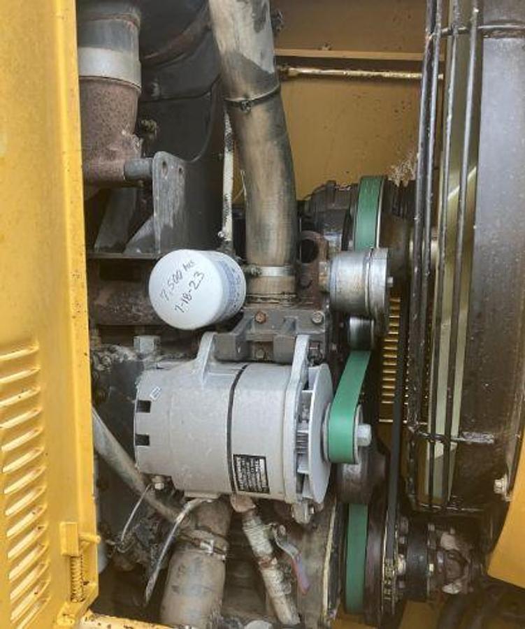 Used 1999 Champion 720A VHP