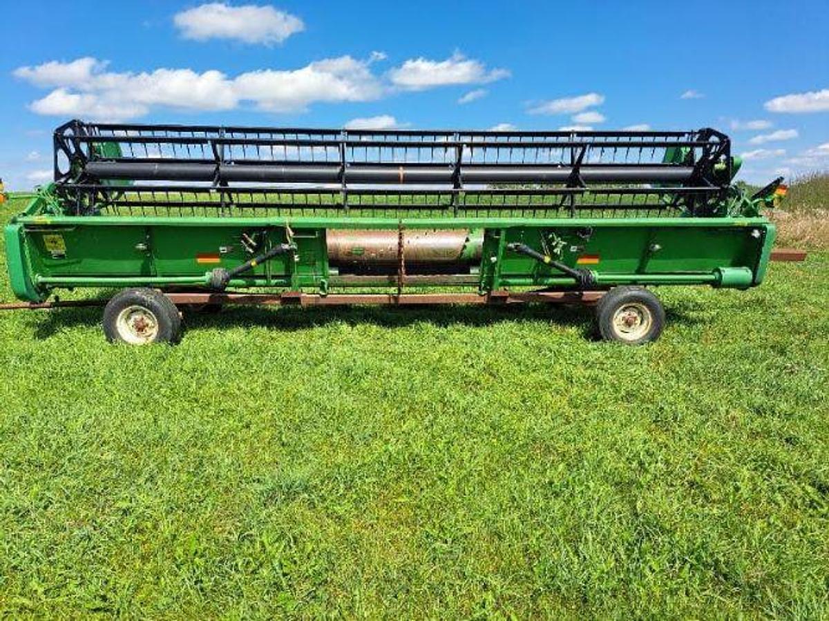 Used 2001 JOHN DEERE 925F Platform Header