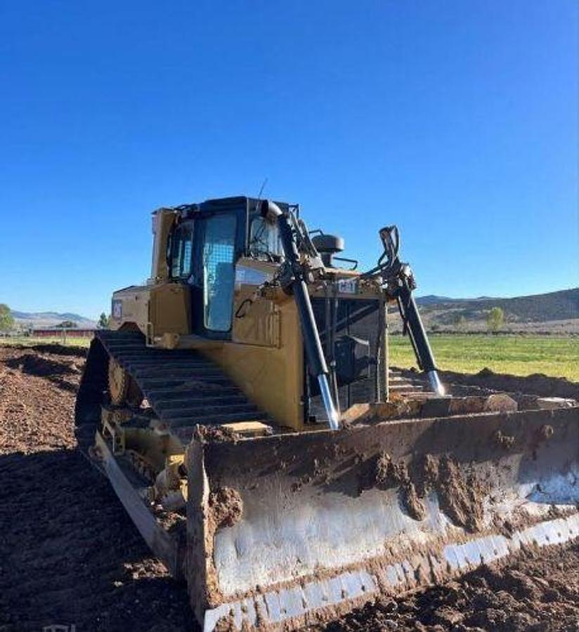Used 2018 CATERPILLAR D6T LGP