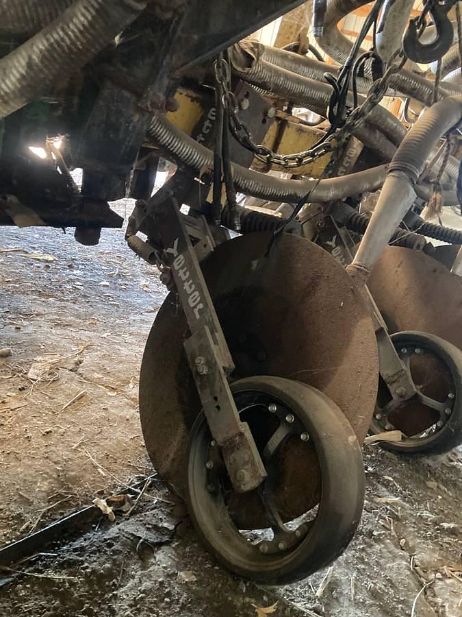 Used 2017 Montag S12B011 Fertilizer Applicator
