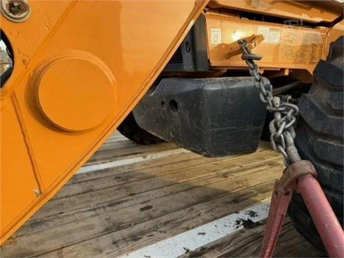 Used 2022 CASE 580SN