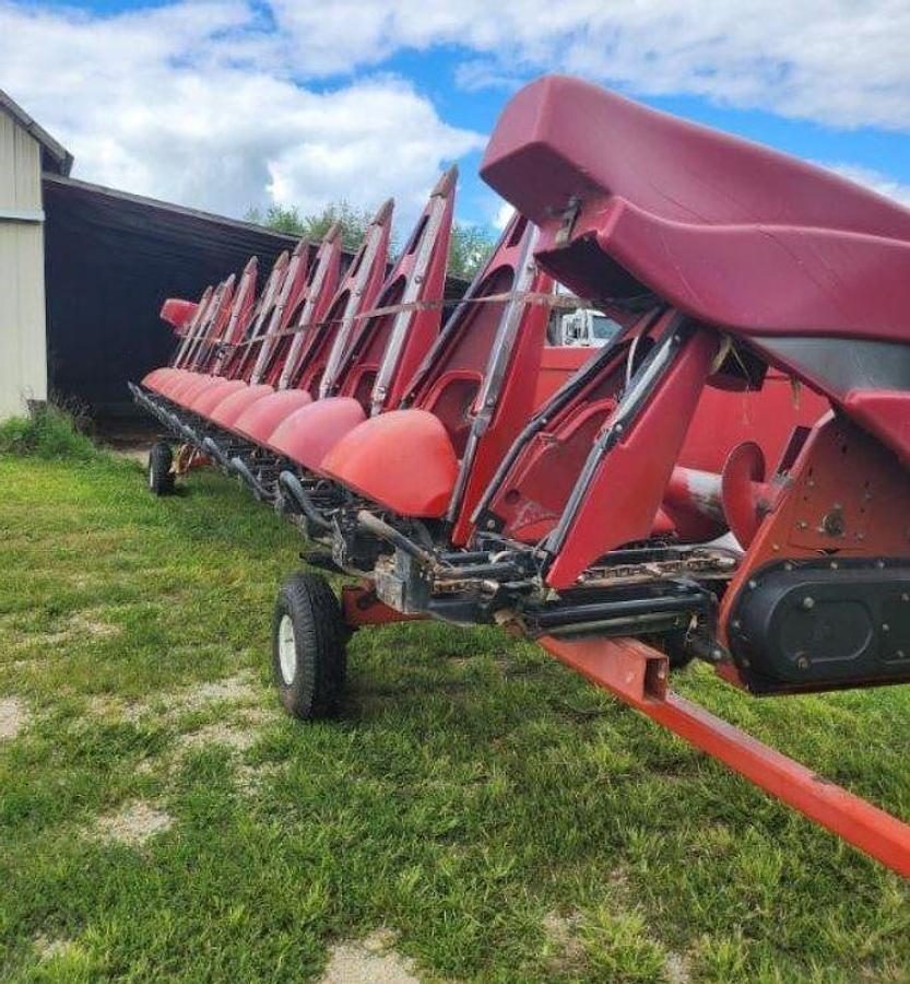 Used 2006 Case IH 2412 Row Crop Header