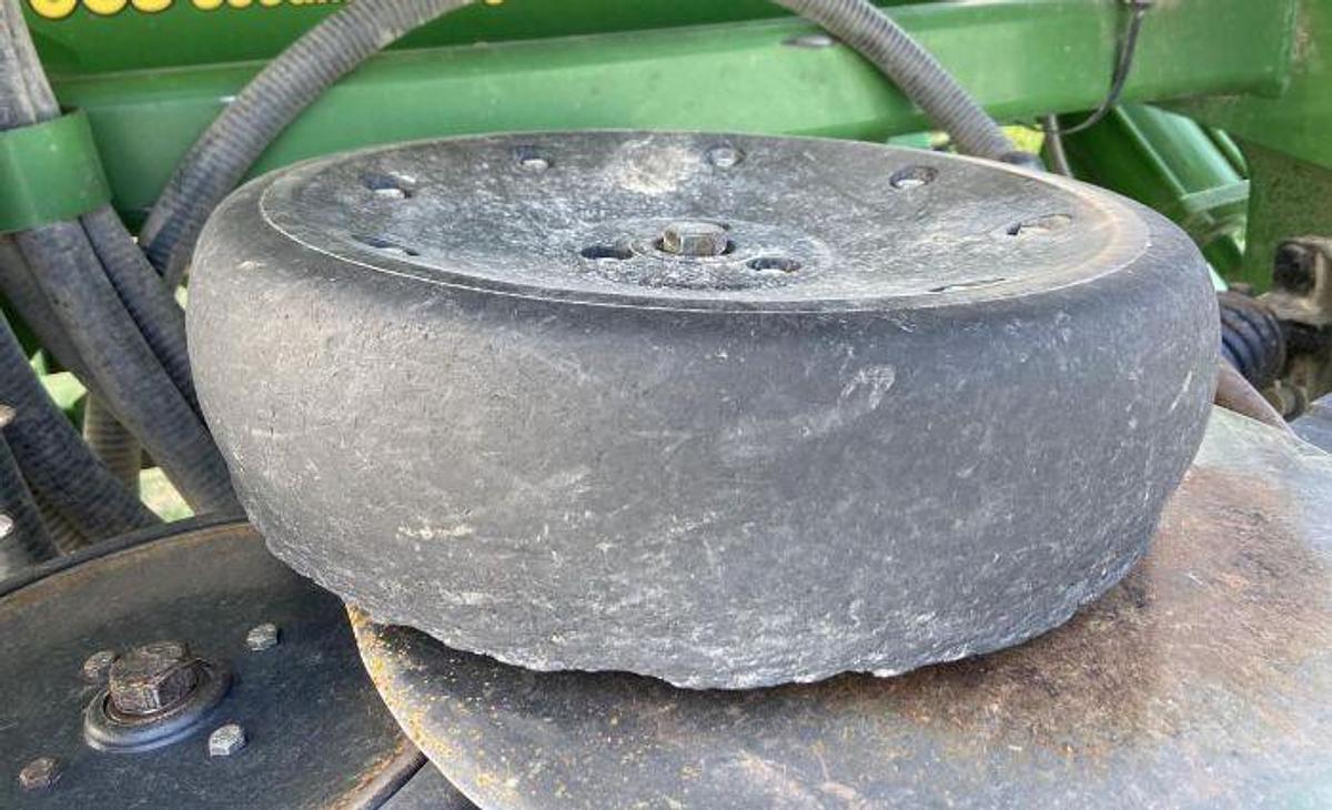 Used 2007 JOHN DEERE 1690 CCS