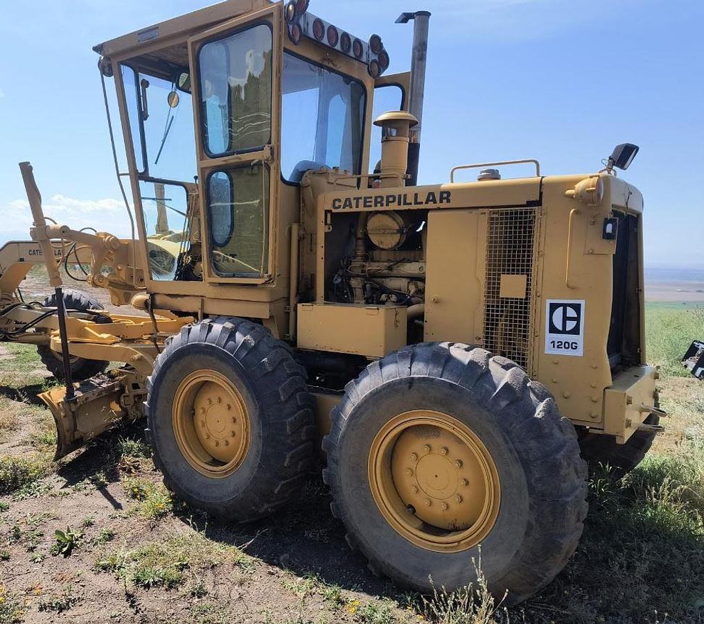 Used 1979 Caterpillar 120g