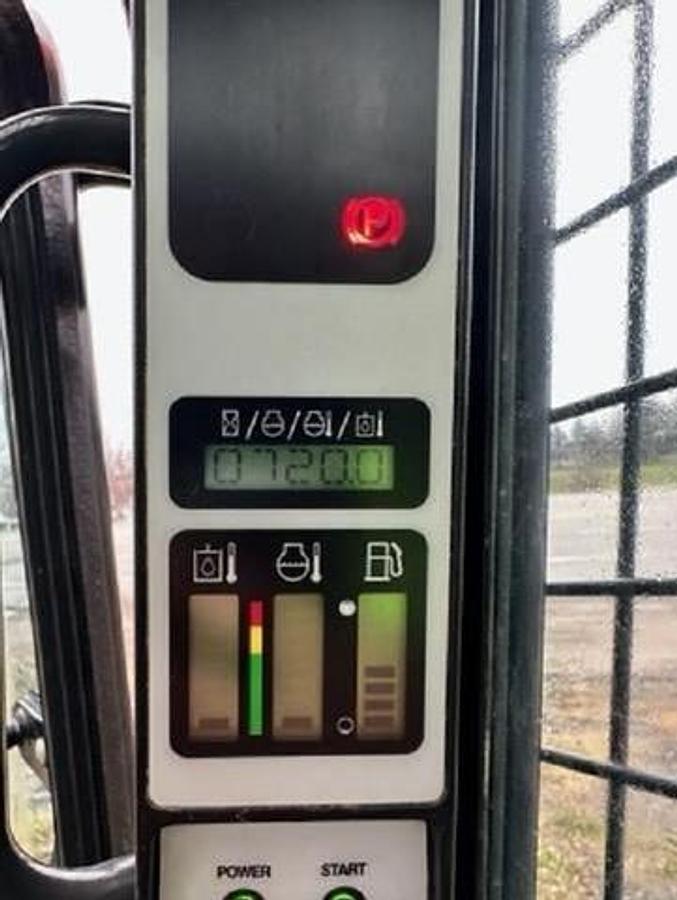 Used 2014 New Holland L225