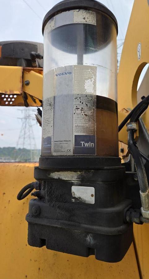 Used 2014 Volvo L180G