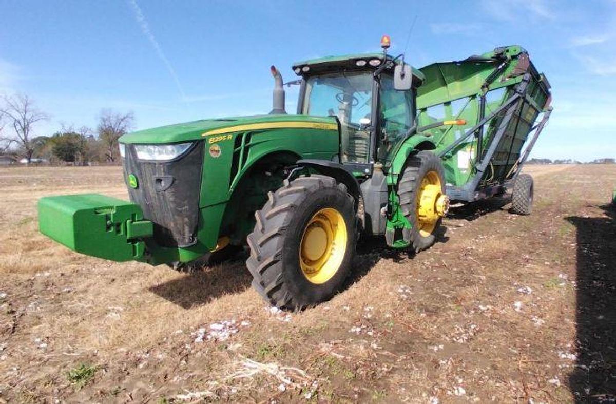 Used 2017 JOHN DEERE 8295R