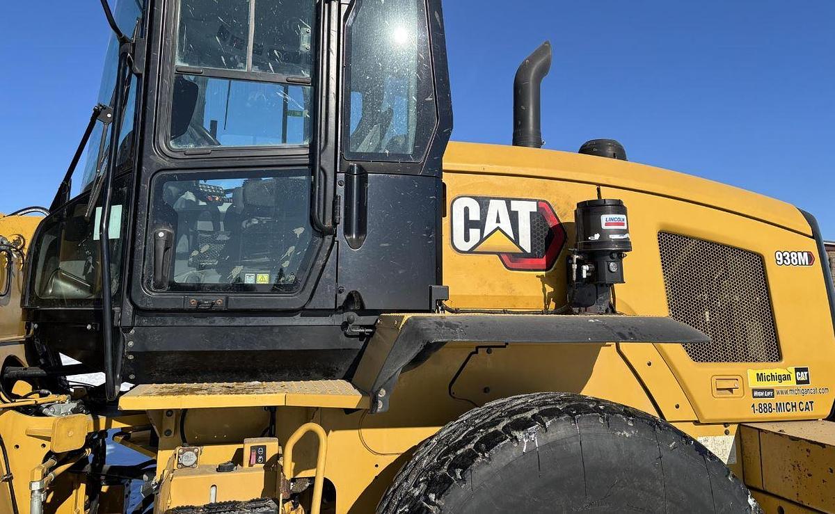 Used 2021 CATERPILLAR 938M