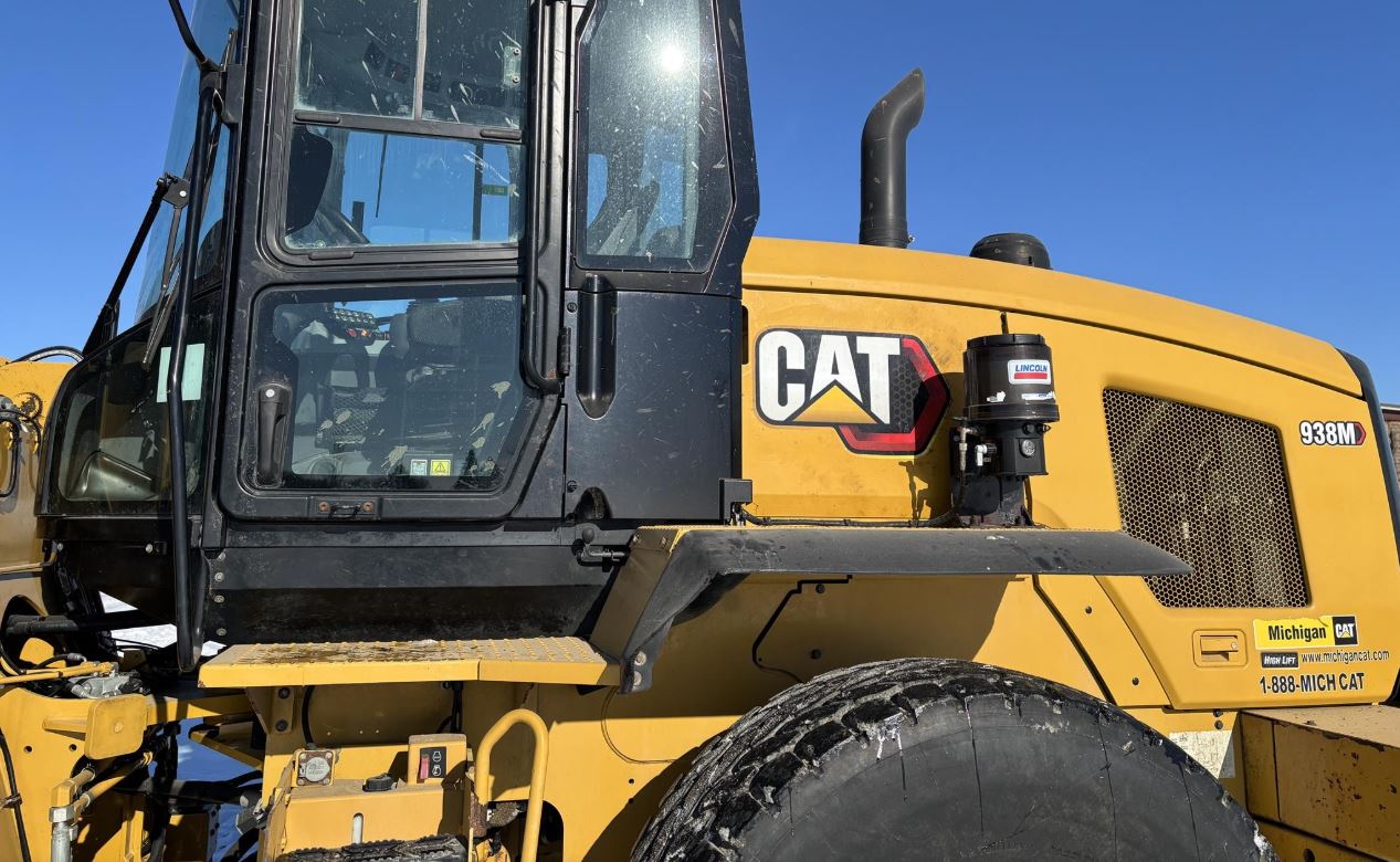 Used 2021 CATERPILLAR 938M