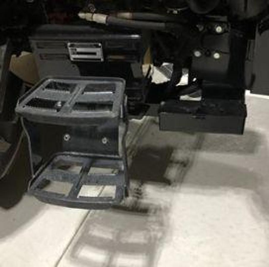 Used 2022 Mahindra 6075 PST