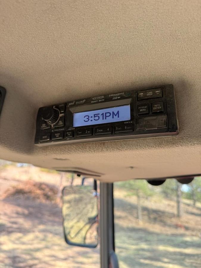 Used 2017 Kubota B3350 w/ Loader