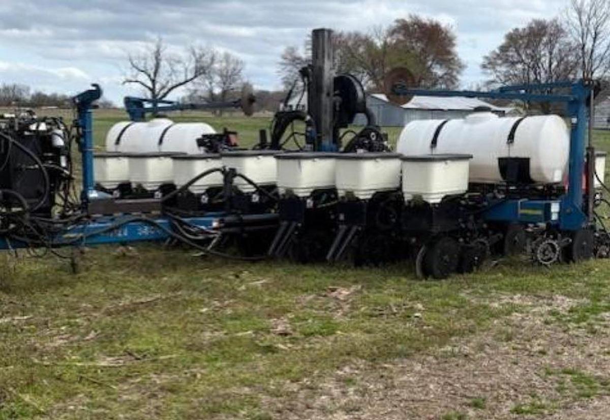Used 2016 Kinze 3500
