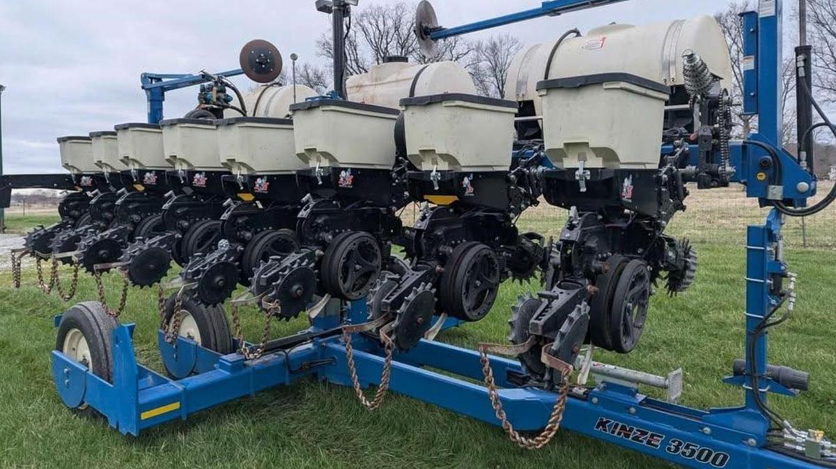 Used 2014 Kinze 3500
