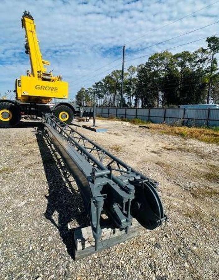 Used 2008 Grove RT890E