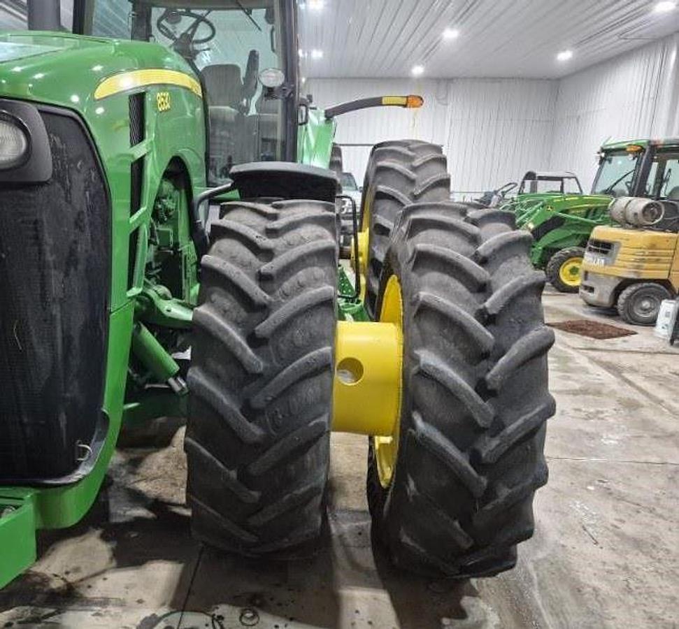 Used 2009 JOHN DEERE 8530 Tractor